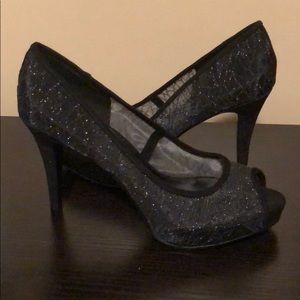 Nine West black pumps, BNWT